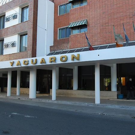 Hotel Yaguaron San Nicolás de los Arroyos Extérieur photo